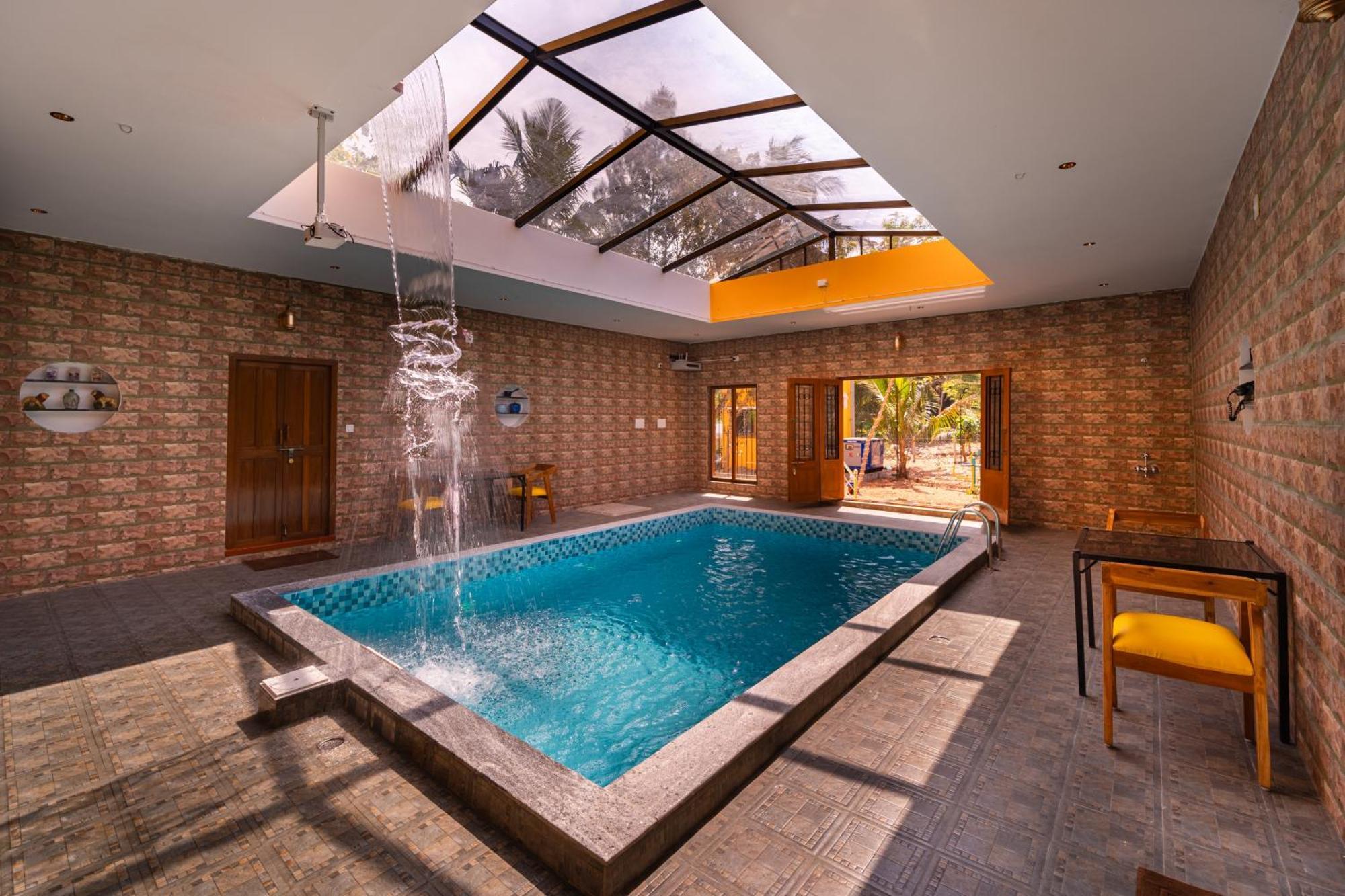 Teak Leaf Gateway Villa With Swimming Pool Indoor Games Kalapettai Exterior photo