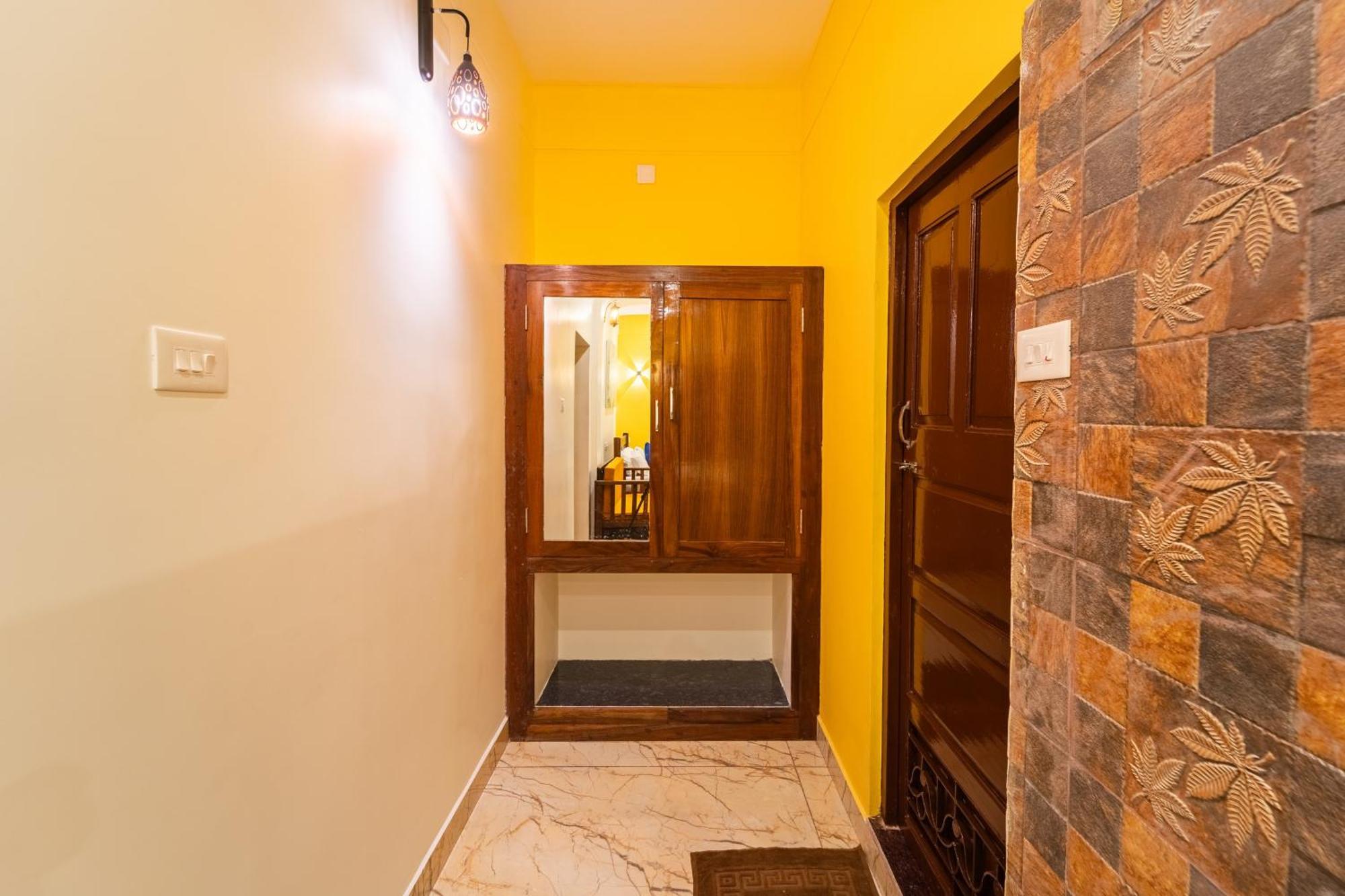 Teak Leaf Gateway Villa With Swimming Pool Indoor Games Kalapettai Exterior photo