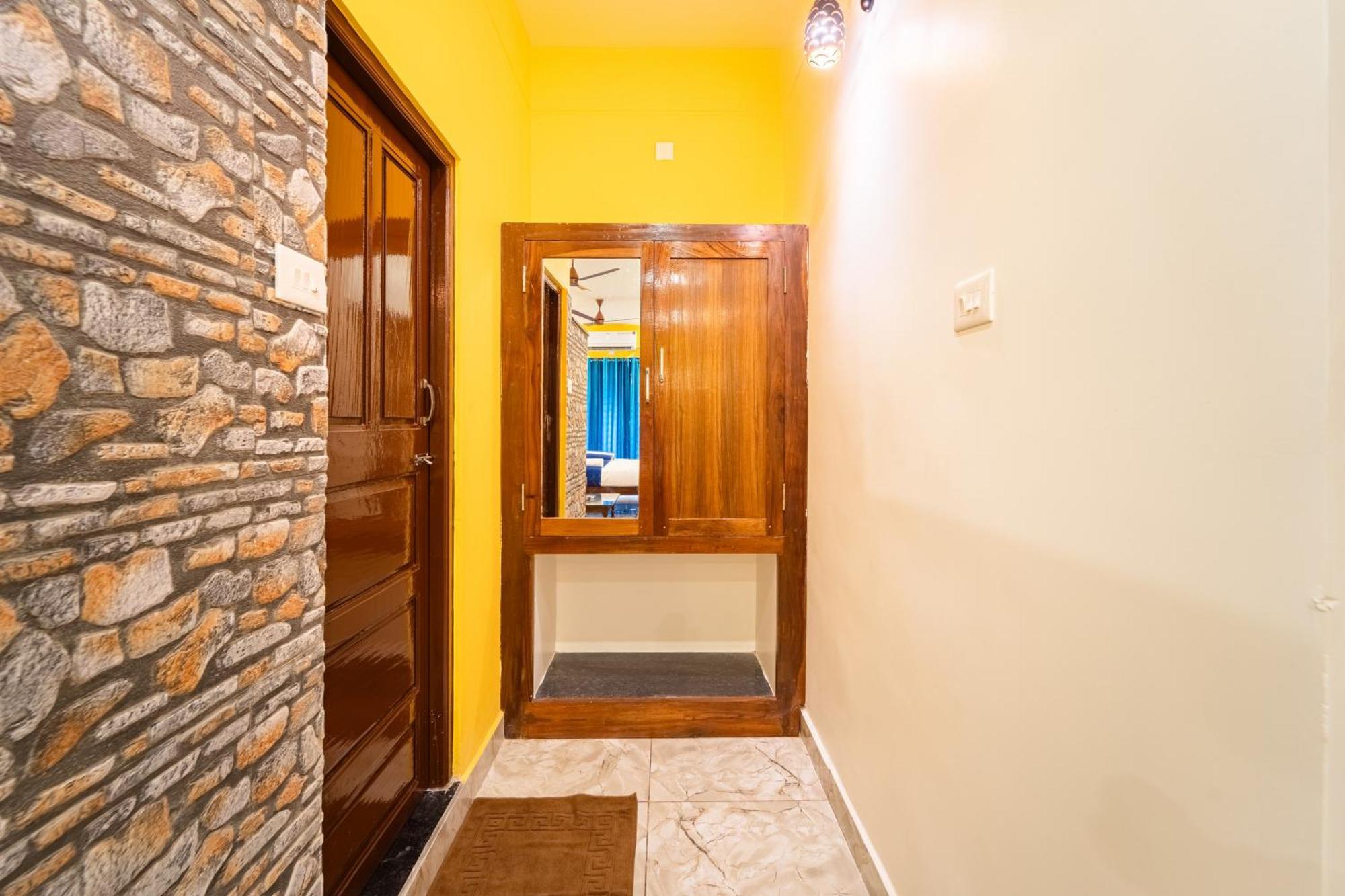 Teak Leaf Gateway Villa With Swimming Pool Indoor Games Kalapettai Exterior photo