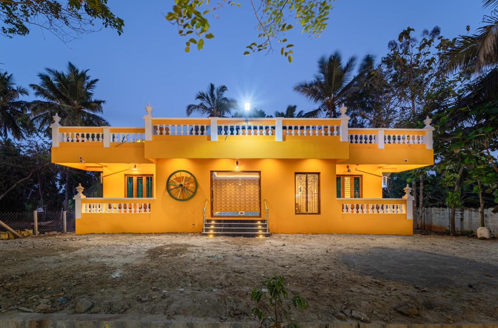 Teak Leaf Gateway Villa With Swimming Pool Indoor Games Kalapettai Exterior photo