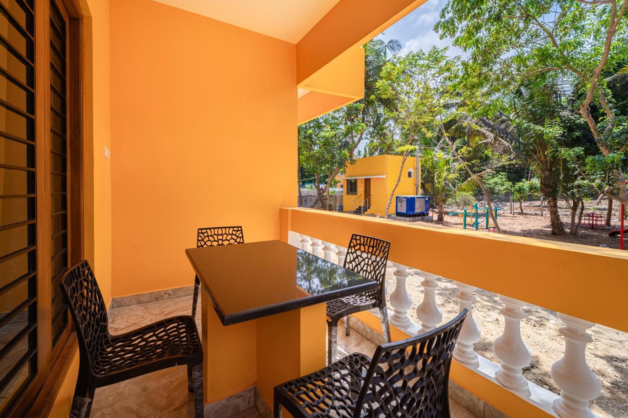 Teak Leaf Gateway Villa With Swimming Pool Indoor Games Kalapettai Exterior photo